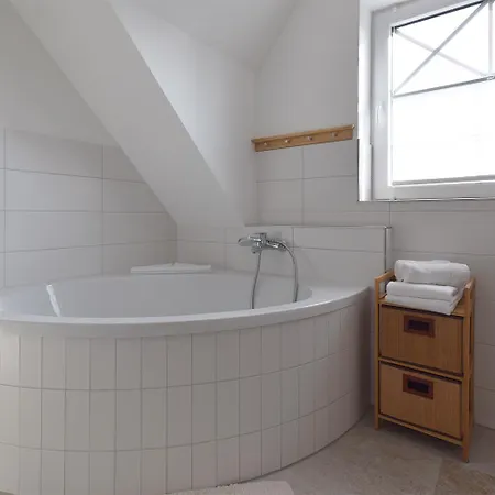 Seelilie Holiday home Prerow